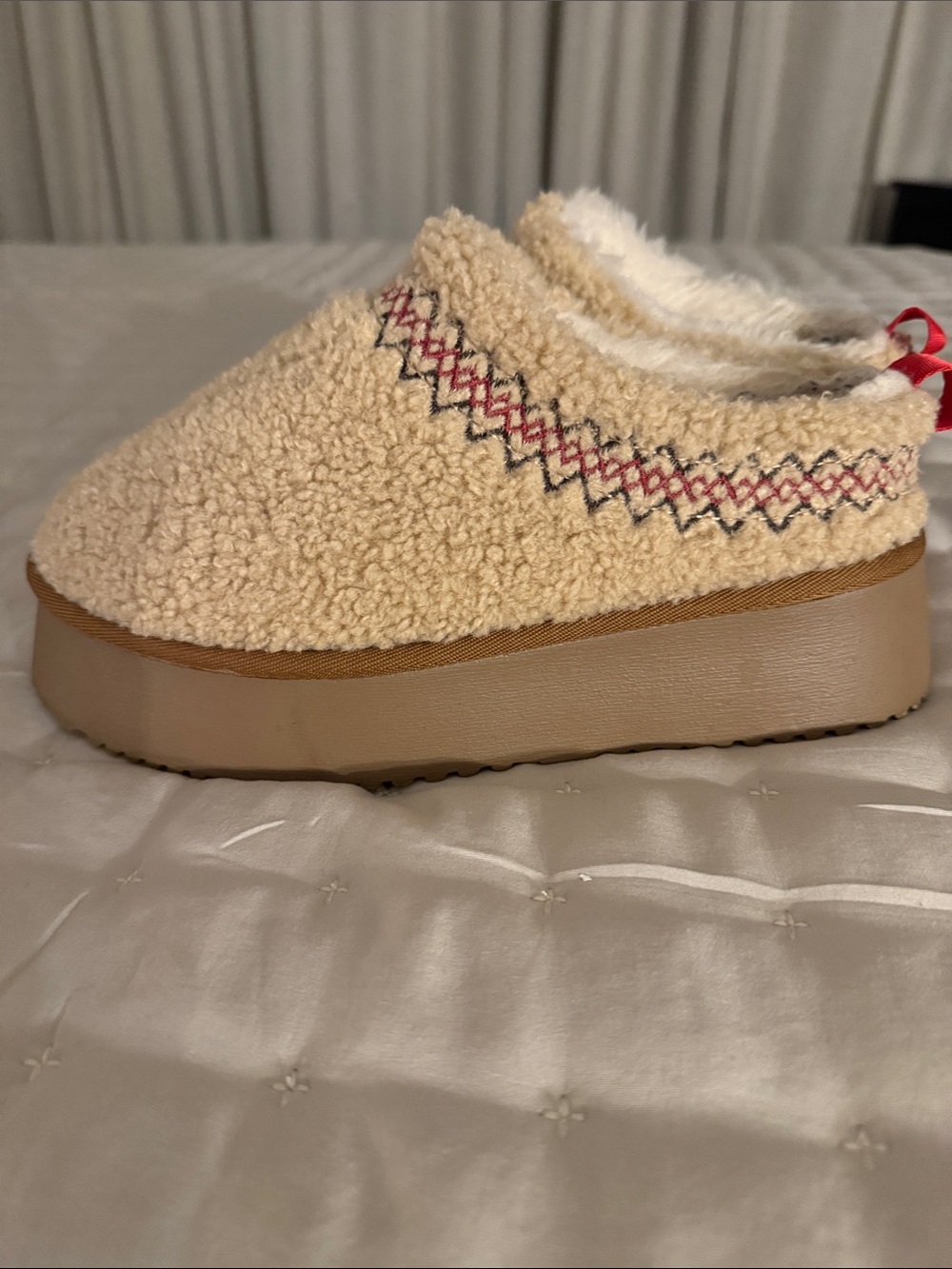 Cozy Sherpa Platform Slippers for Women in Beige